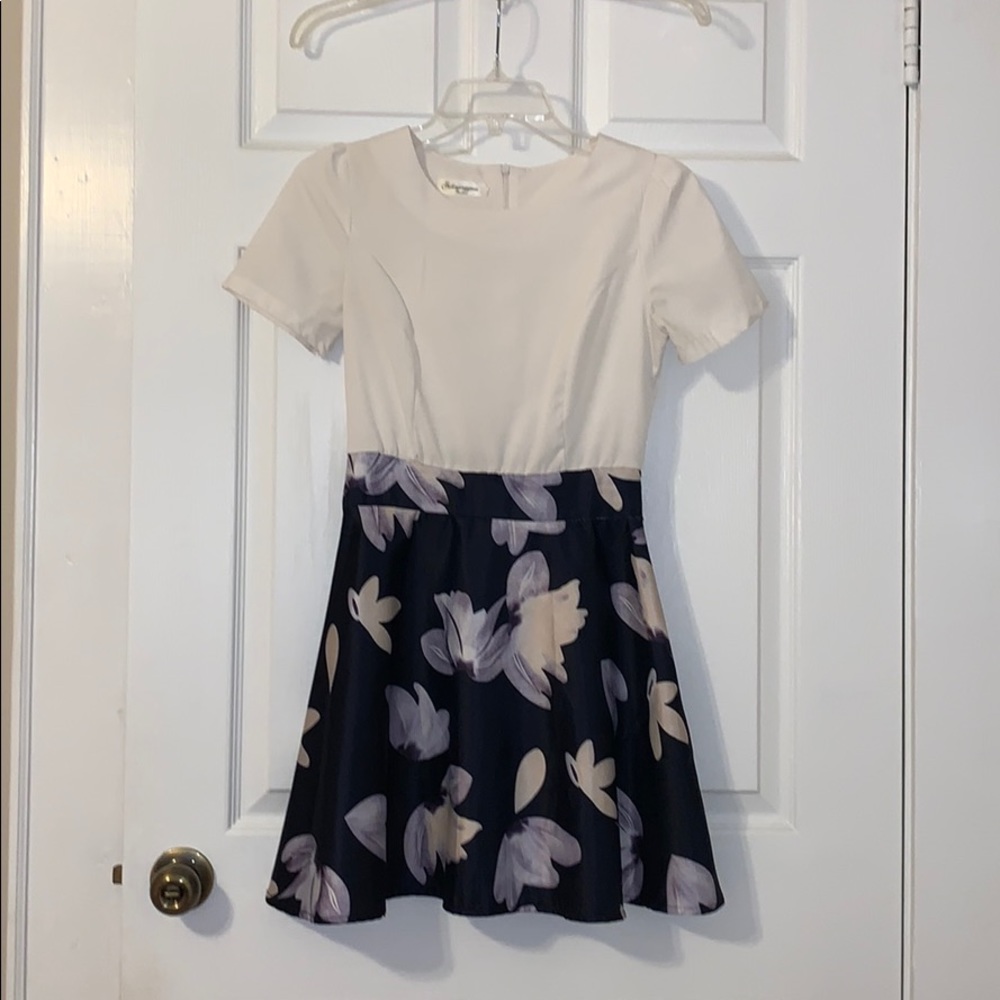 Gulinjingguai Dress